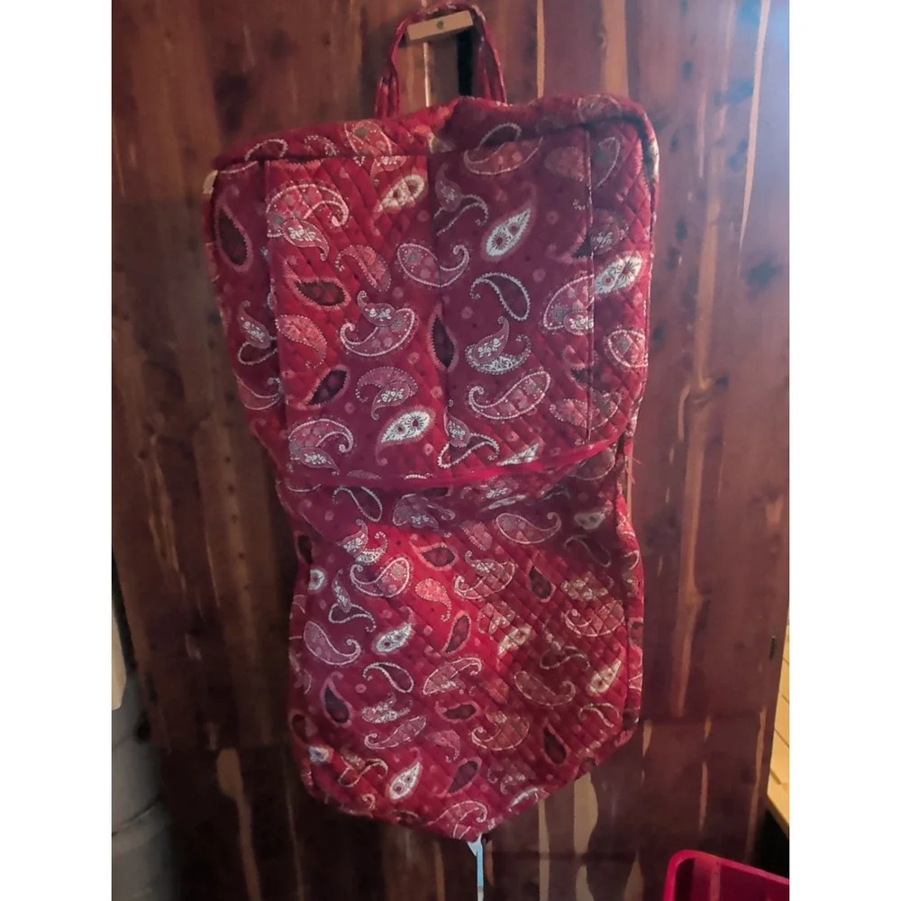 Vera Bradley Quilted Garment Bag‎ Raspberry Fizz Red Paisley Floral Travel Bag